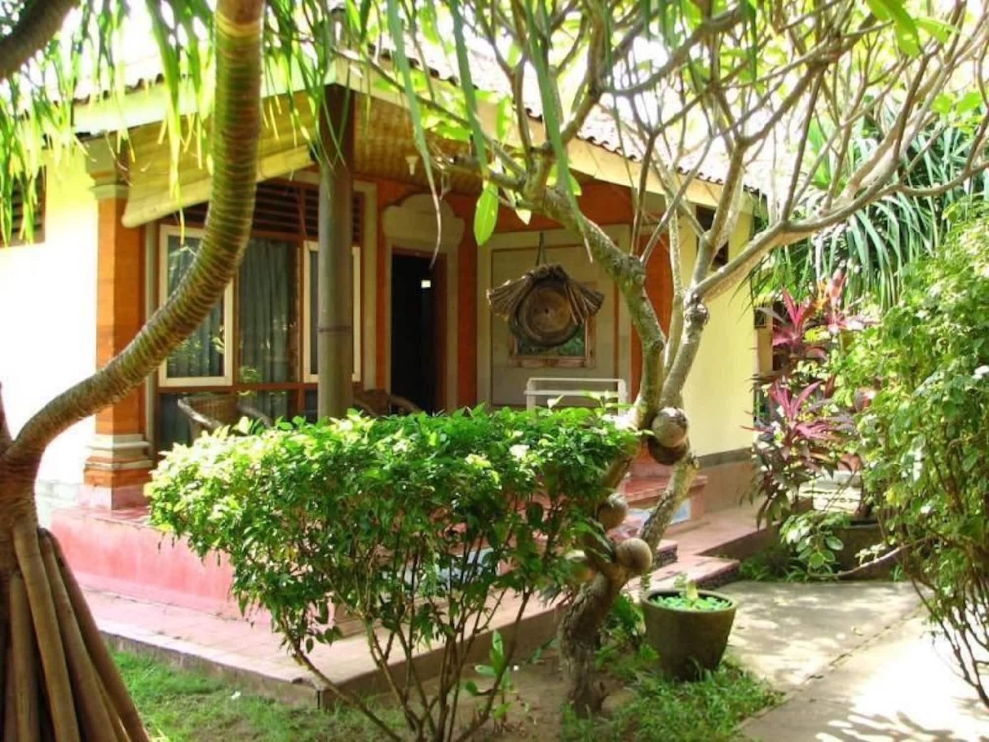 Mertha Jati Hotel Kuta  Exterior photo